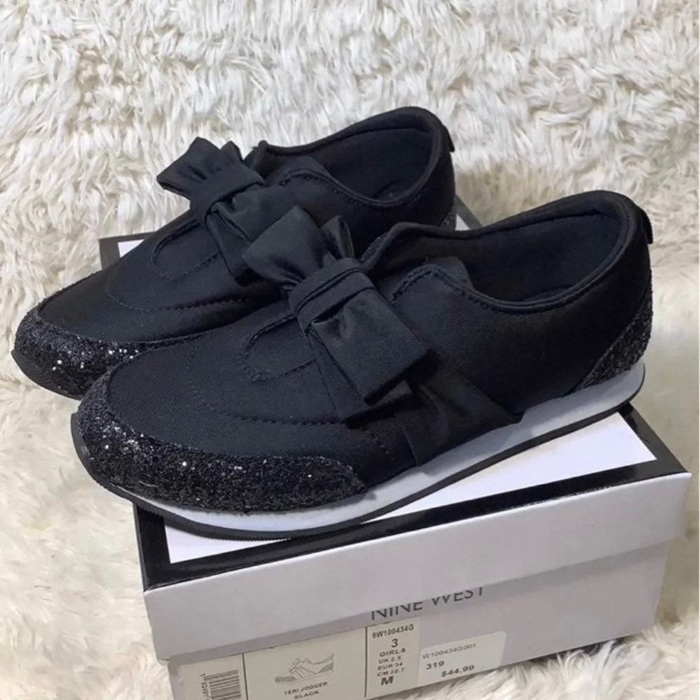 Nine West Glitter Bow Sneaker